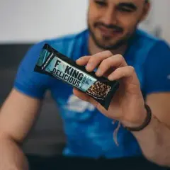 Czy batony proteinowe tuczą? Odkryj prawdę o ich wpływie na wagę