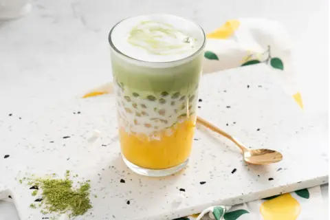 Czy bubble tea jest wegańska? Sprawdź składniki i opcje wegańskie