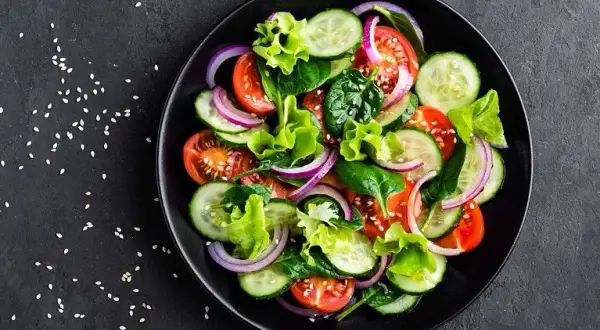 Dieta wegańska czego nie można jeść: unikaj tych produktów i składników