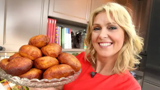 Pączki z ziemniakami Ewy Wachowicz - prosty przepis i wskazówki