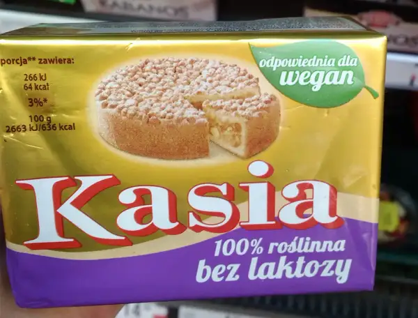 Opakowanie margaryny Kasia z liściem i napisem "odpowiednia dla wegan" potwierdza, że jest ona wegańska.