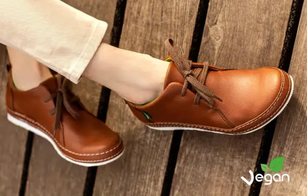 Buty wegańskie co to? Poznaj ich zalety i ekologiczne materiały
